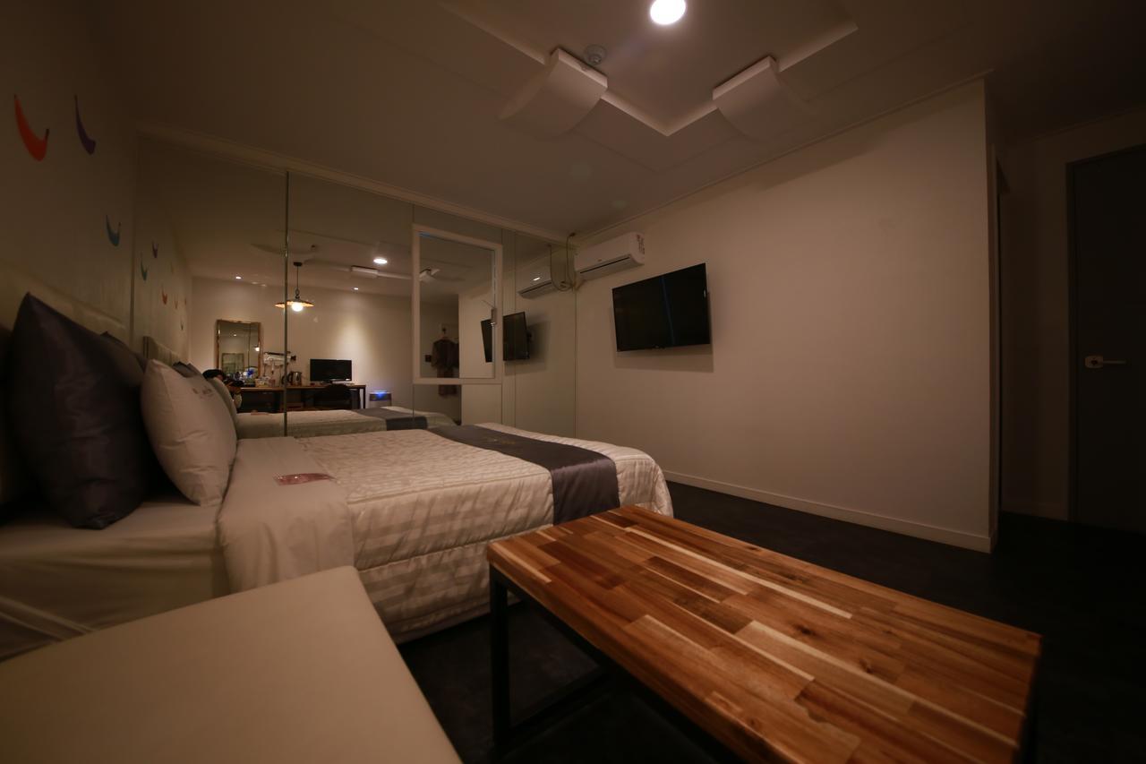Hotel Nine Daejeon Bagian luar foto